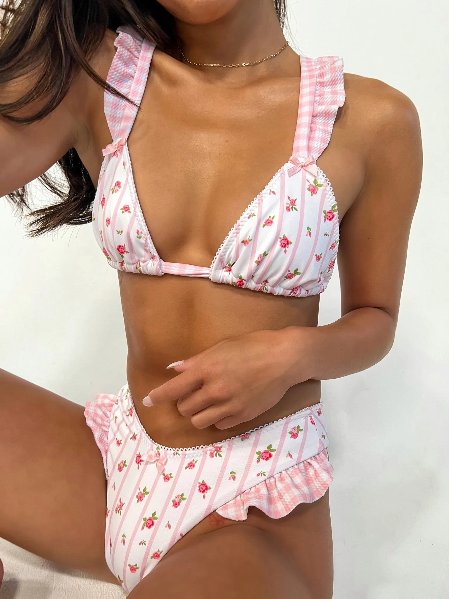 Alina Cottage Rose Ruffle Bottoms
